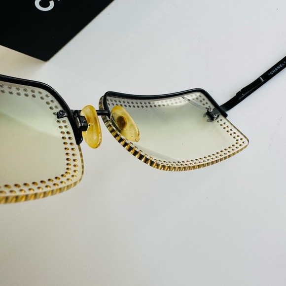 RARE🩵 Y2K Chanel rimless Light blue Swarovski sunglasses - Picture 13 of 13